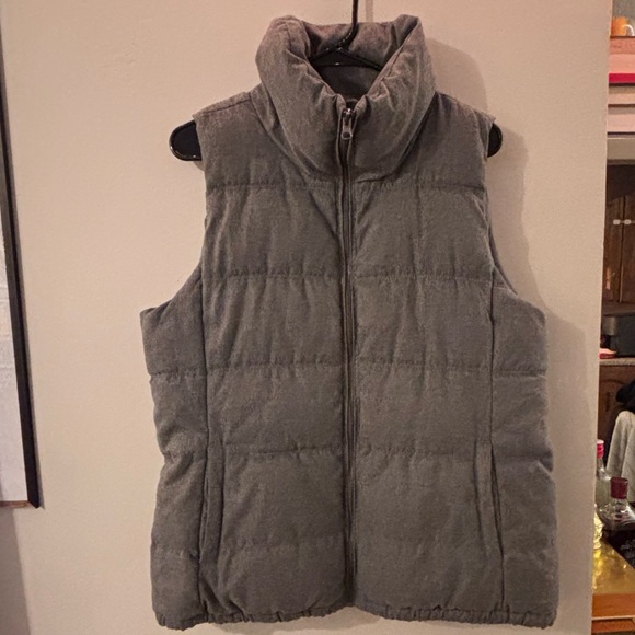 Old Navy Grey Puffer Vest - Picture 2 of 5